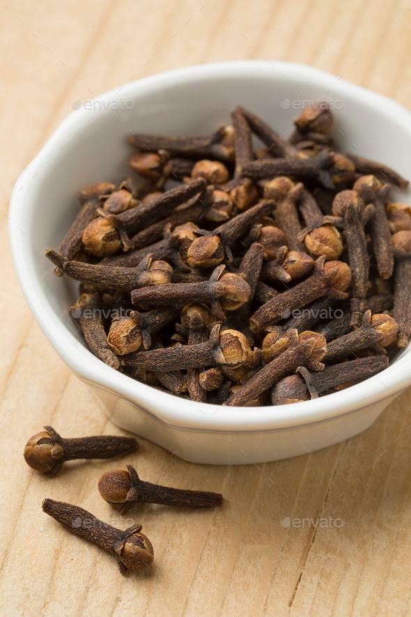 Cloves wholesale